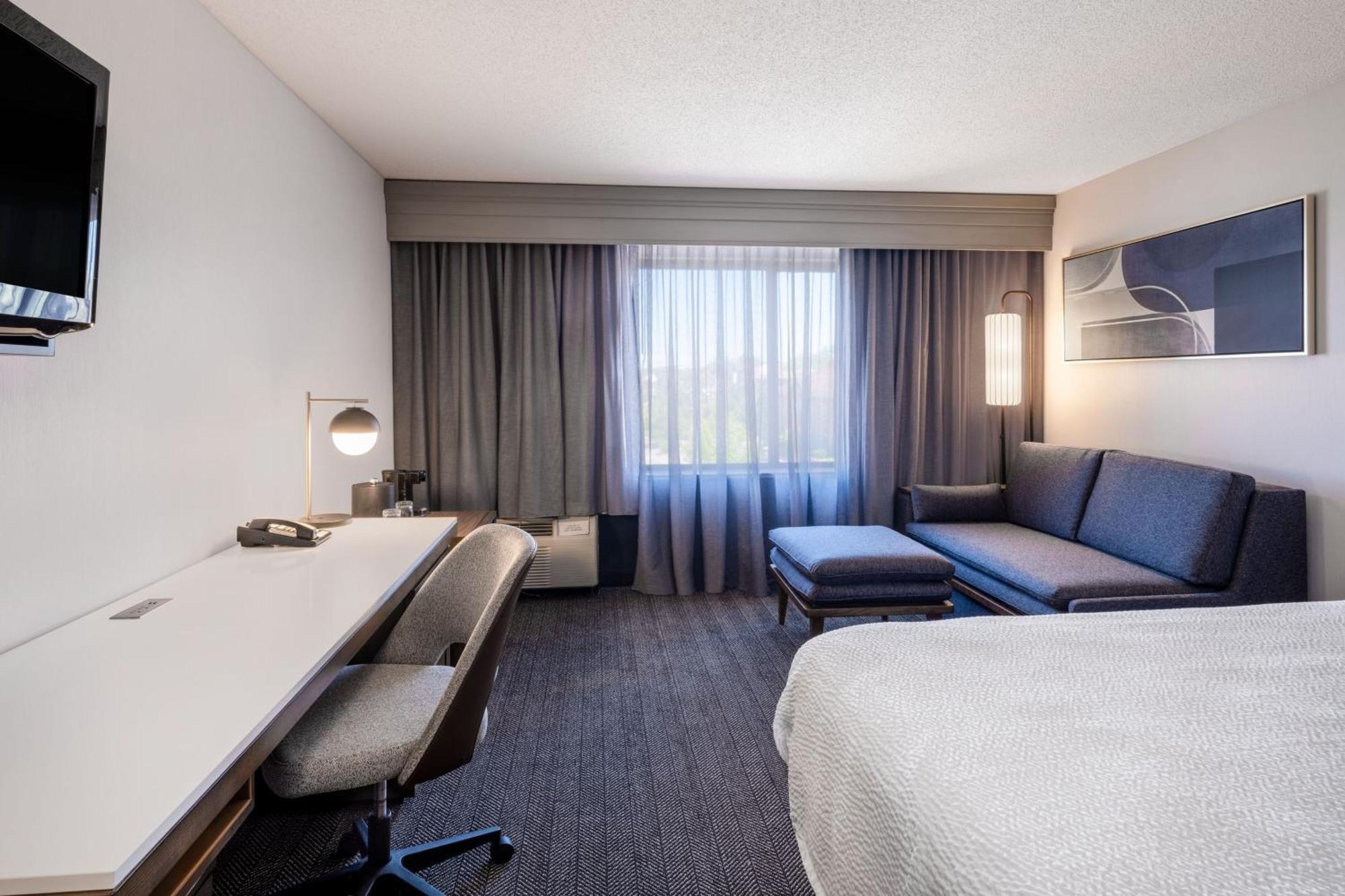Courtyard By Marriott Colorado Springs South Otel Dış mekan fotoğraf