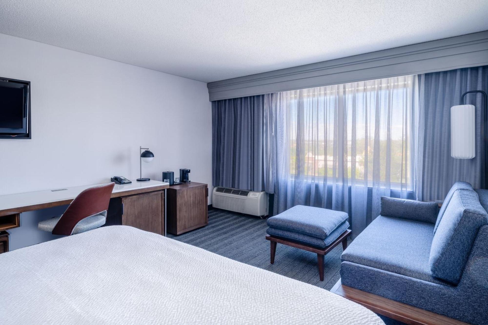 Courtyard By Marriott Colorado Springs South Otel Dış mekan fotoğraf
